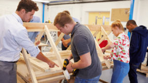 How to become a carpenter